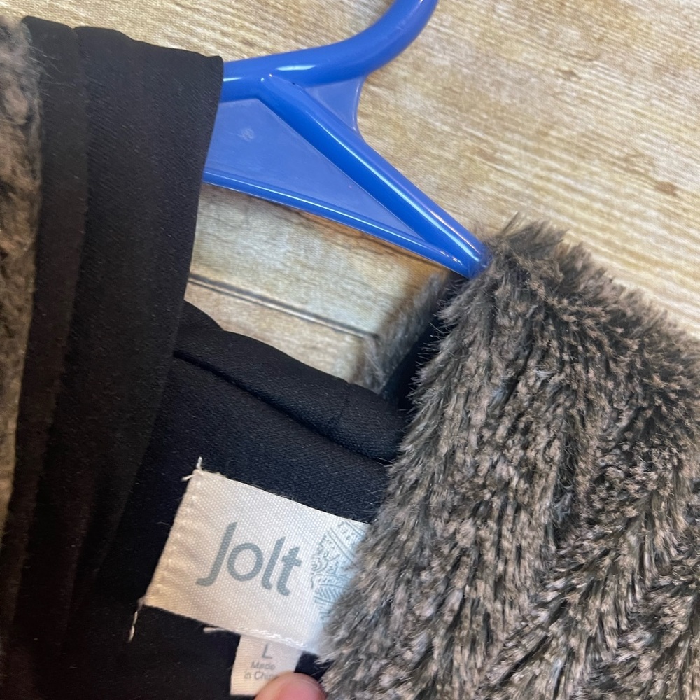 Jolt jacket ๐ - Picture 2 of 3